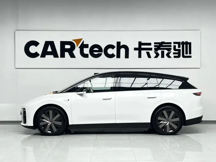 Li Auto i6 2025 Model 4WD Standard Edition – фото 3