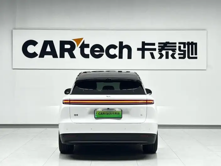 Li Auto i6 2025 Model 4WD Standard Edition – фото 4