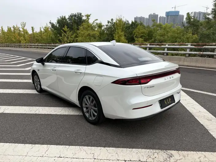 AION S 2023 Model Mei 580 – фото 4