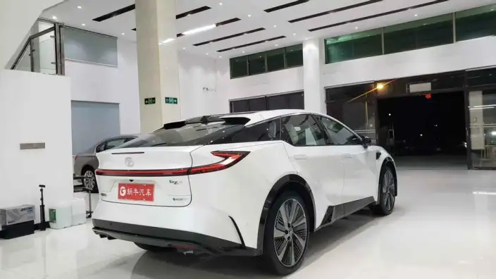 TOYOTA bZ5 2025 Model 550 PRO Zhixing Edition – фото 7