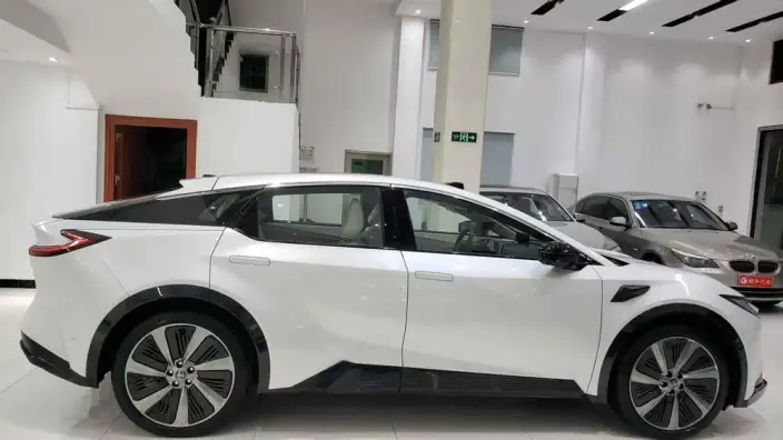 TOYOTA bZ5 2025 Model 550 PRO Zhixing Edition – фото 8