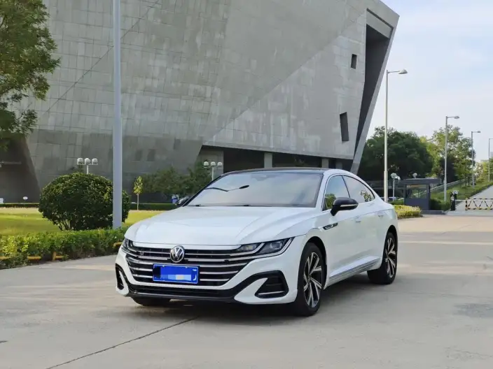 Volkswagen CC 2021 Model 380TSI Eye-catching version – фото 1