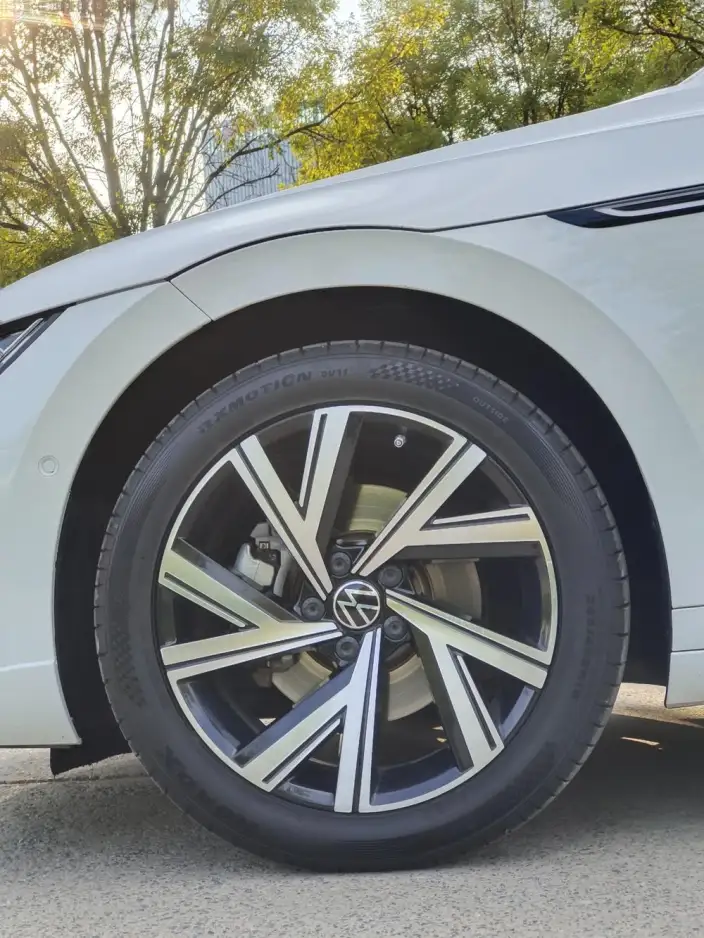 Volkswagen CC 2021 Model 380TSI Eye-catching version – фото 8