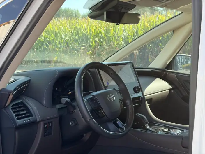 Elfa 2023 Model 2.5L Intelligent Hybrid 4WD Premium – фото 10