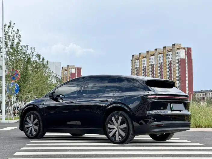 Li Auto i6 2025 Model 2WD Standard Edition – фото 5