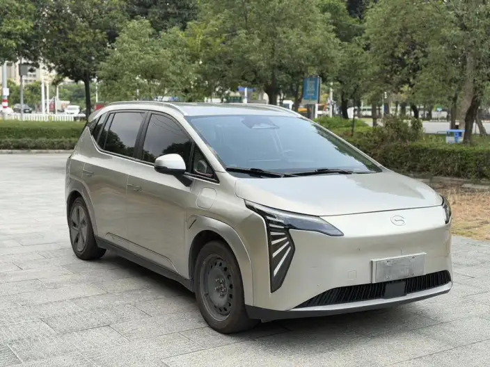 AION Y 2023 Model Plus 610 Smart collar Edition Ternary lithium – фото 3