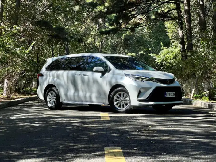Granvia 2024 Model Intelligent Hybrid 2.5L 2WD Comfort Edition – фото 3