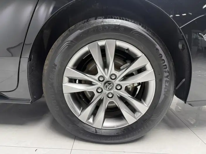 Toyota Sienna 2024 Model Hybrid 2.5L Comfort Edition – фото 5
