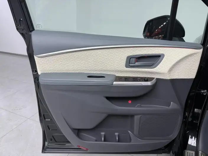 Toyota Sienna 2024 Model Hybrid 2.5L Comfort Edition – фото 6