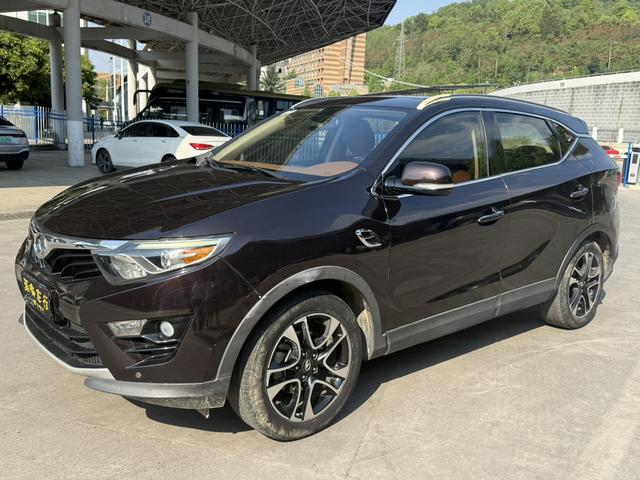 Southeast DX7 2015 модификация 1.5T Manual Prestige – фото 1