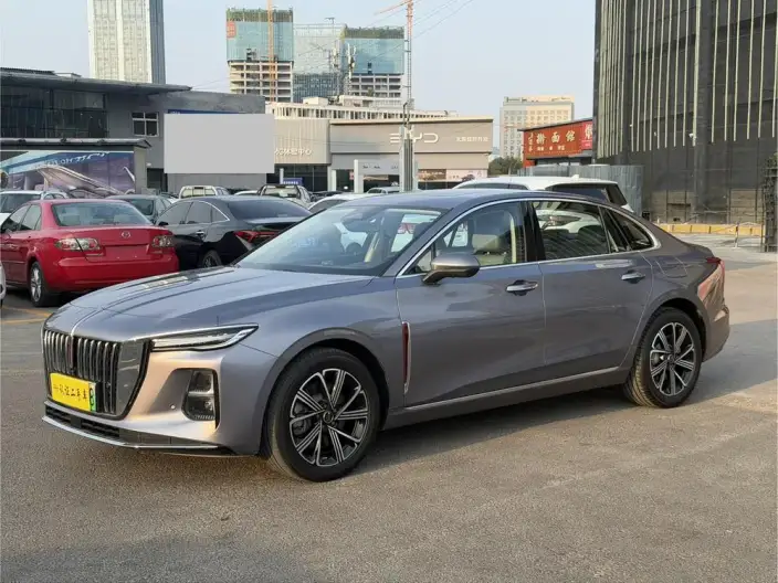 Hongqi H5 PHEV 2025 Model 170 Chao Hybrid Edition – фото 1