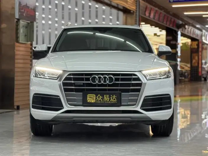 Audi Q5L 2020 Model Facelift 40 TFSI Rong Xiang Enterprising Model – фото 2