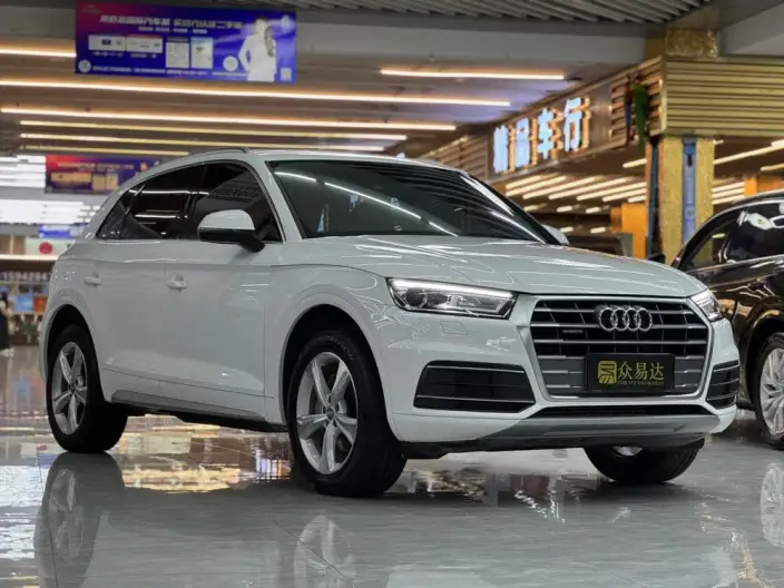 Audi Q5L 2020 Model Facelift 40 TFSI Rong Xiang Enterprising Model – фото 3