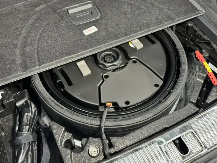 Audi Q5L 2020 Model Facelift 40 TFSI Rong Xiang Enterprising Model – фото 10