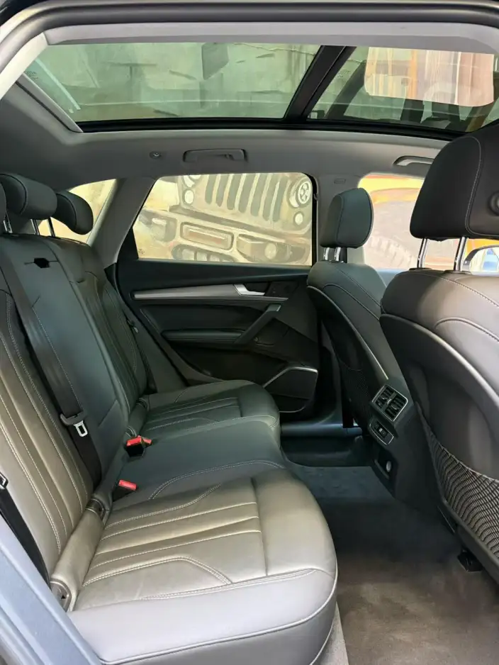 Audi Q5L 2021 Model 40 TFSI Fashion Dynamic Model – фото 4