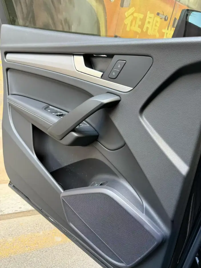 Audi Q5L 2021 Model 40 TFSI Fashion Dynamic Model – фото 6