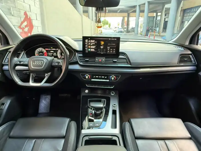 Audi Q5L 2021 Model 40 TFSI Fashion Dynamic Model – фото 7