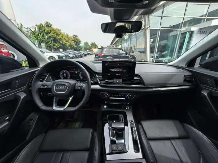 Audi Q5L 2022 Model 40T Luxury Dynamic Model – фото 9