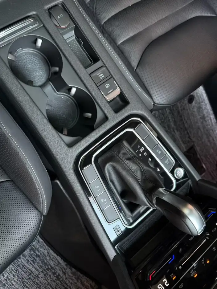 Volkswagen CC 2023 Model Hunting vehicle 380TSI Hunting Heart Edition – фото 9