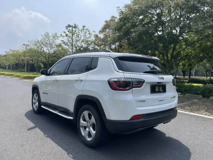 Jeep Compass 2020 Model 220T Elite Edition – фото 5