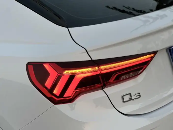 AUDI Q3 Sportback 2020 Model 40 TFSI Fashion Model – фото 8