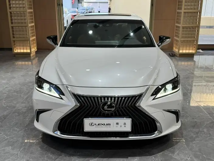 Lexus ES 2020 Model 200 Superior Edition China VI – фото 2