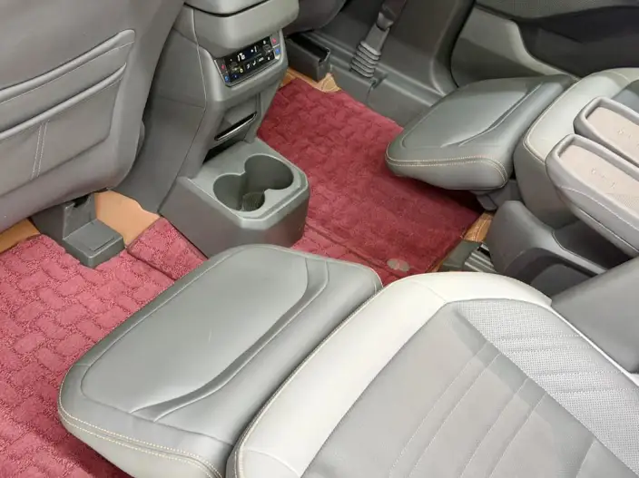 Ford Edge 2023 Model Ford Edge L 2.0T EcoBoost E Hybrid 4WD VII seat Supreme Model – фото 10