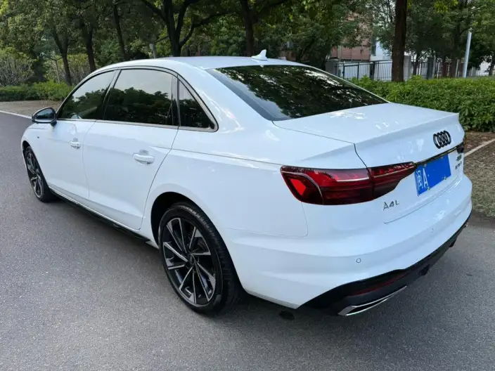 Audi A4 L 2023 Model 40 TFSI Luxury Dynamic Model – фото 5
