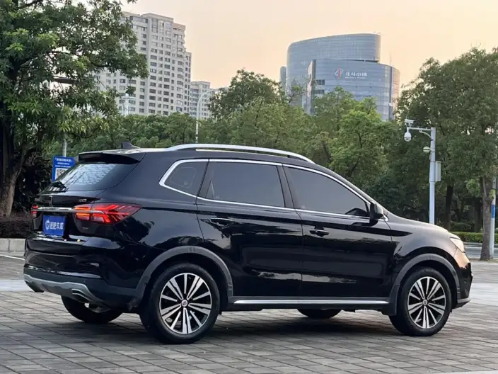 Roewe RX5 2020 Model 20T Automatic 4G Connected Million Model – фото 5