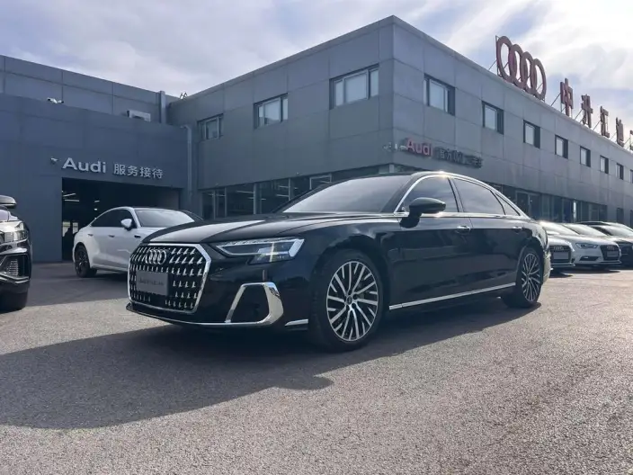 Audi A8 2024 Model A8L 55 TFSI quattro Flagship Model – фото 1