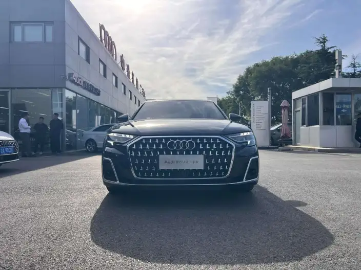 Audi A8 2024 Model A8L 55 TFSI quattro Flagship Model – фото 2