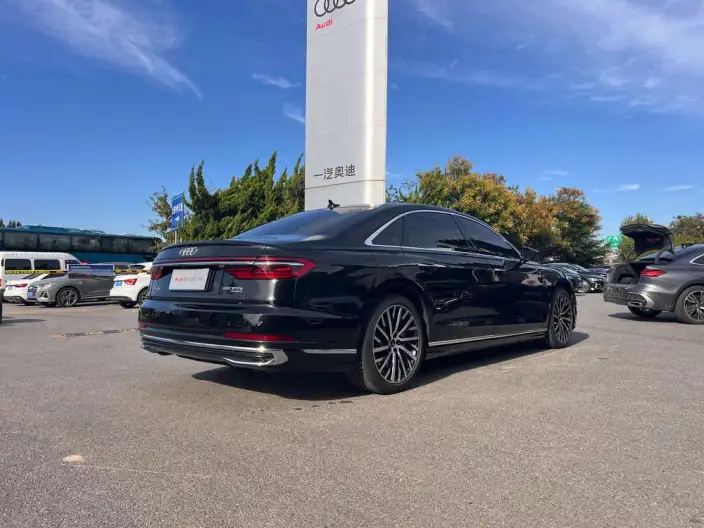 Audi A8 2024 Model A8L 55 TFSI quattro Flagship Model – фото 5
