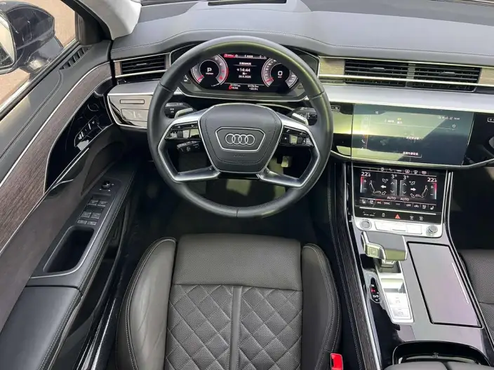 Audi A8 2024 Model A8L 55 TFSI quattro Flagship Model – фото 9