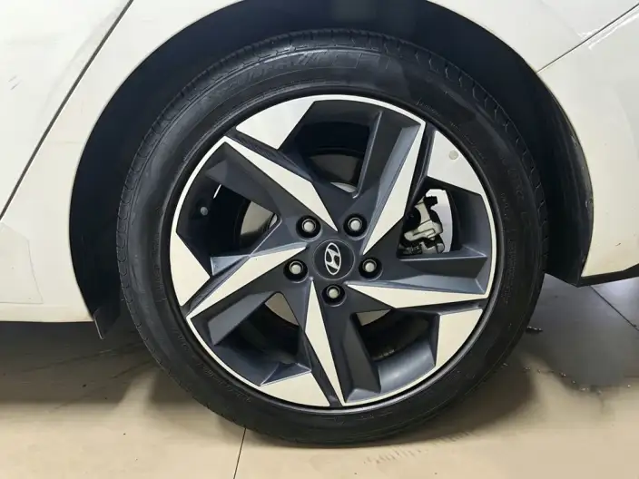 Hyundai Ioniq 2021 Model 1.5L CVT LUX Premium Edition – фото 9