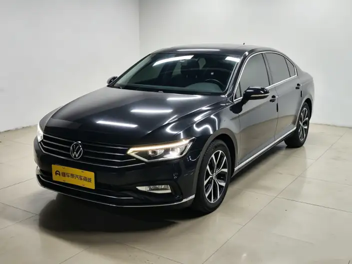 Volkswagen Magotan 2020 Model 330TSI DSG Leading Model – фото 1