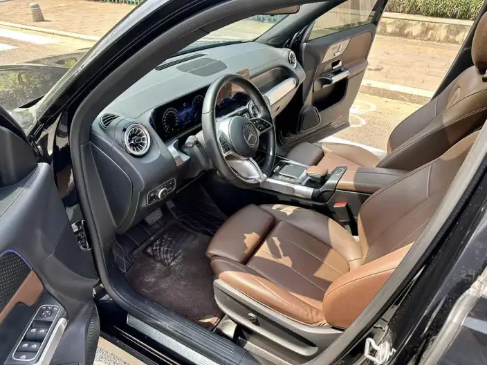 Mercedes-Benz GLB 2024 Model Facelift GLB 220 Fashion Model – фото 8