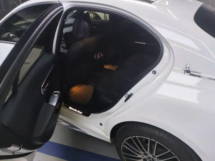 Mercedes-Benz C-Class 2023 Model C 260 L Sports Edition – фото 9