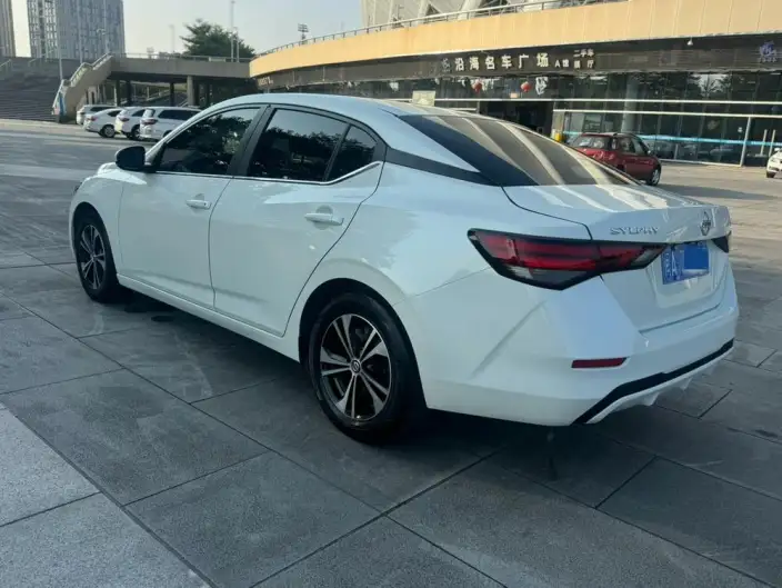 Nissan Sylphy 2022 Model 1.6L XL CVT Yuexiang Edition – фото 4