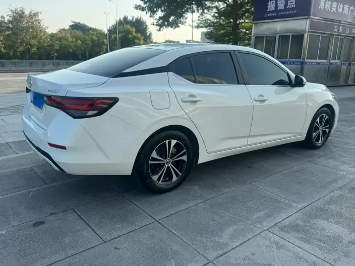 Nissan Sylphy 2022 Model 1.6L XL CVT Yuexiang Edition – фото 6