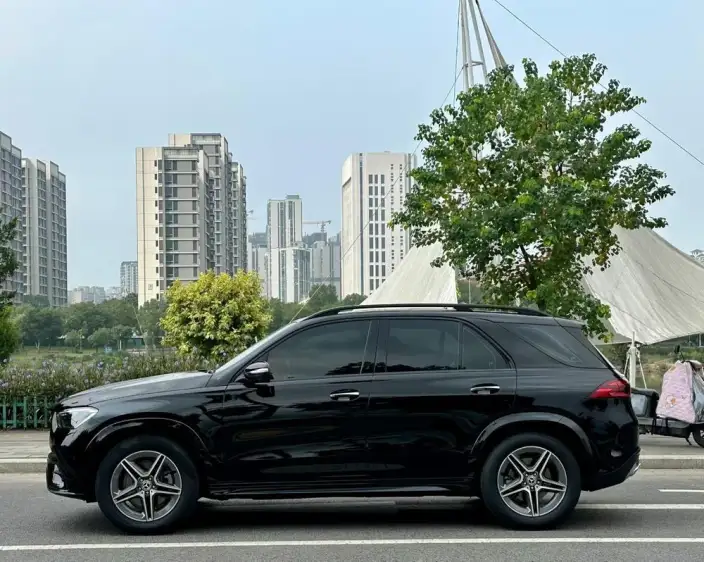 Mercedes-Benz GLE Imported 2025 Model GLE 350 4MATIC Dynamic Model – фото 3