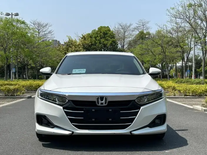 Honda Accord 2022 Model 260TURBO Deluxe Edition – фото 2