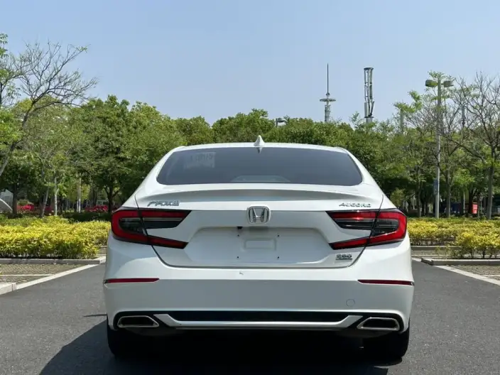 Honda Accord 2022 Model 260TURBO Deluxe Edition – фото 4