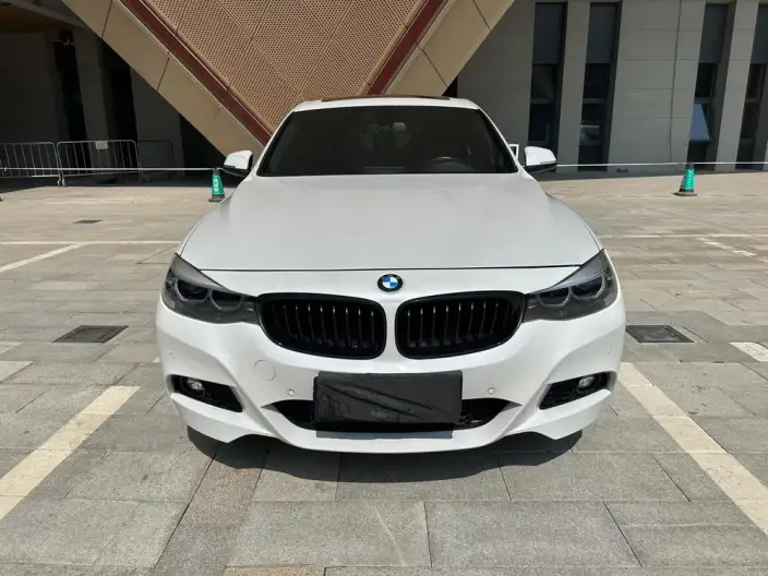BMW 3 Series Gran Turismo 2020 Model 320i M Sports Set – фото 2