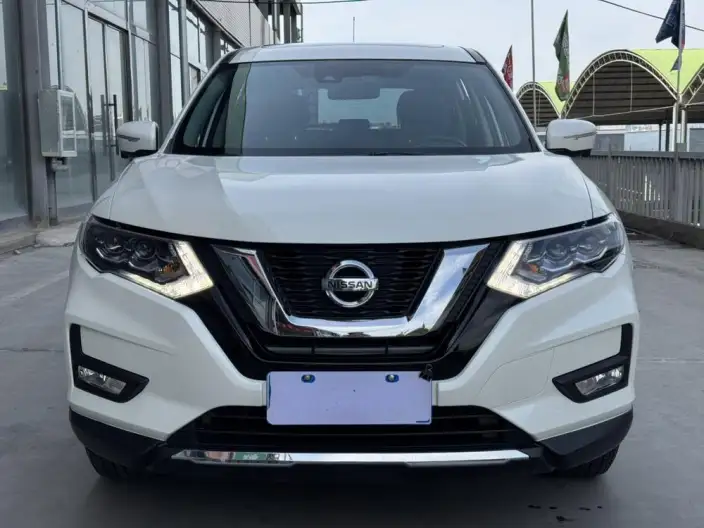 Nissan X-Trail 2023 Model Classic Edition 2.0L 2WD Smart Connect Premium – фото 2