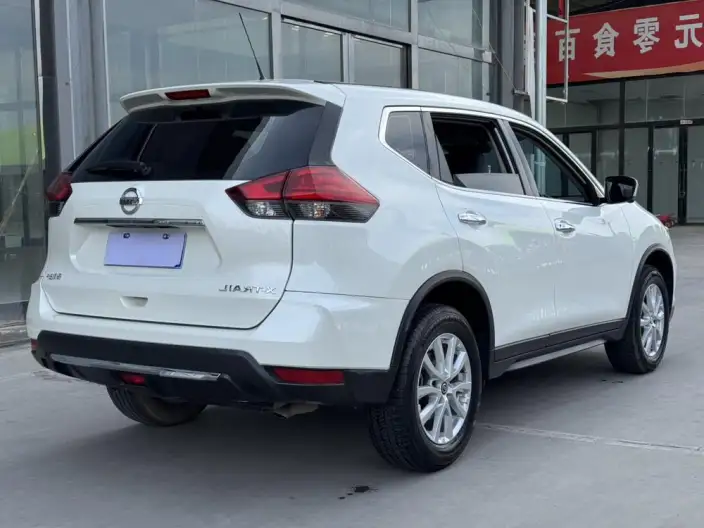 Nissan X-Trail 2023 Model Classic Edition 2.0L 2WD Smart Connect Premium – фото 6
