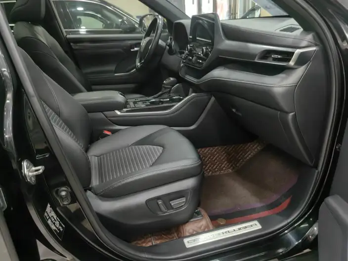 Crown Kluger 2021 Model 2.5L HEV 4WD Premium Edition – фото 5
