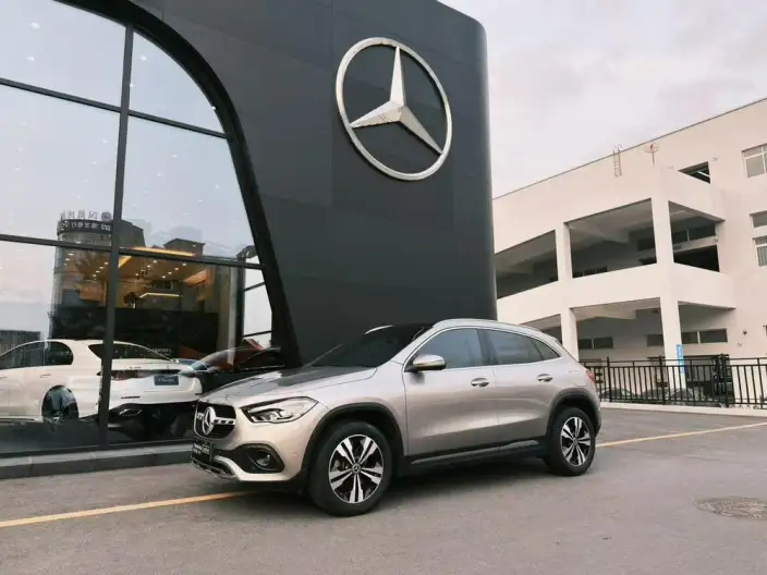 Mercedes-Benz GLA 2020 Model GLA 200 – фото 1