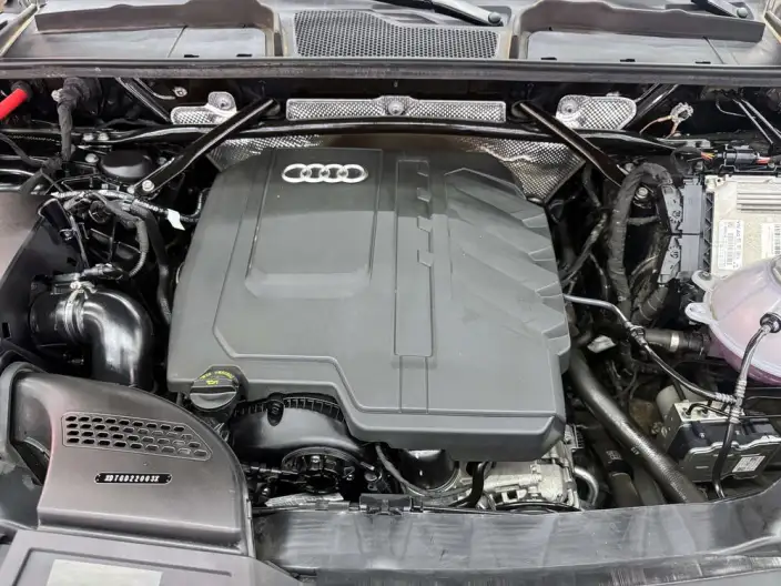 Audi Q5L 2024 Model 40TFSI Luxury Dynamic Model – фото 6