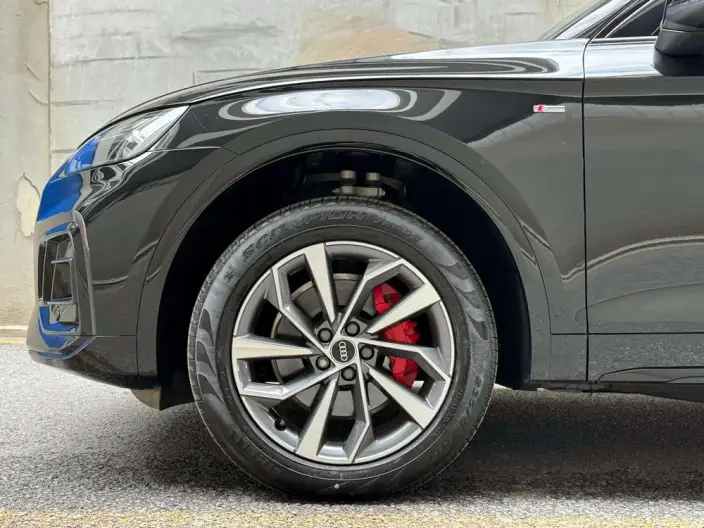 Audi Q5L 2024 Model 40TFSI Luxury Dynamic Model – фото 8