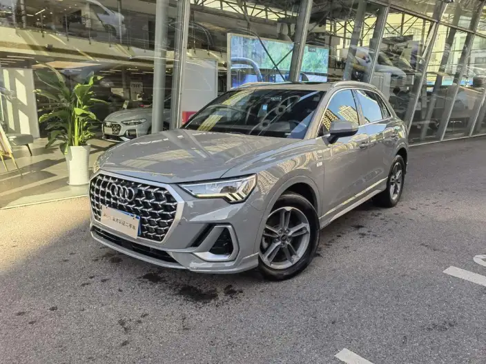 AUDI Q3 2024 Model 35 TFSI Enterprising Dynamic Model – фото 1